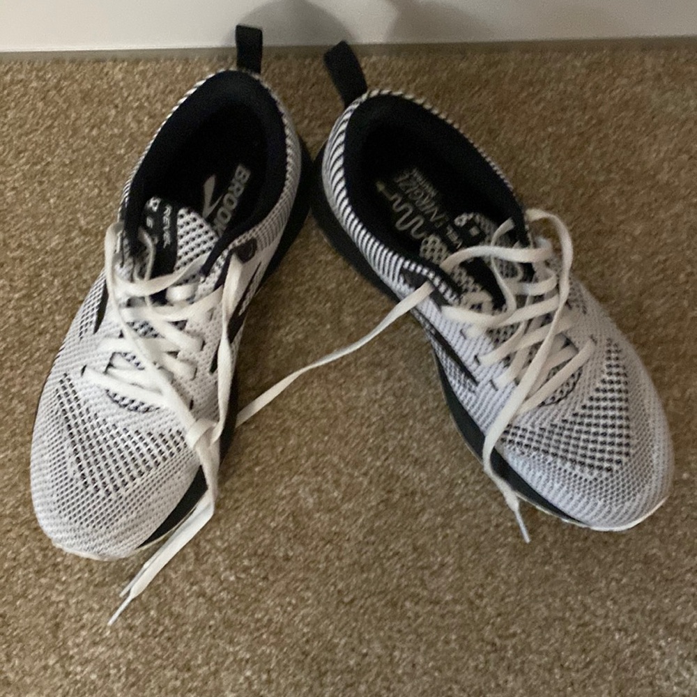 Brooks revel 5 Energize neutral